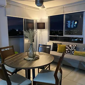Centro Depto 3 Rec 2 Banos Y Balcon Con Mejores Vistas A La Ciudad Ac Alberca Climatizada Parking Free , Guadalajara Mexico
